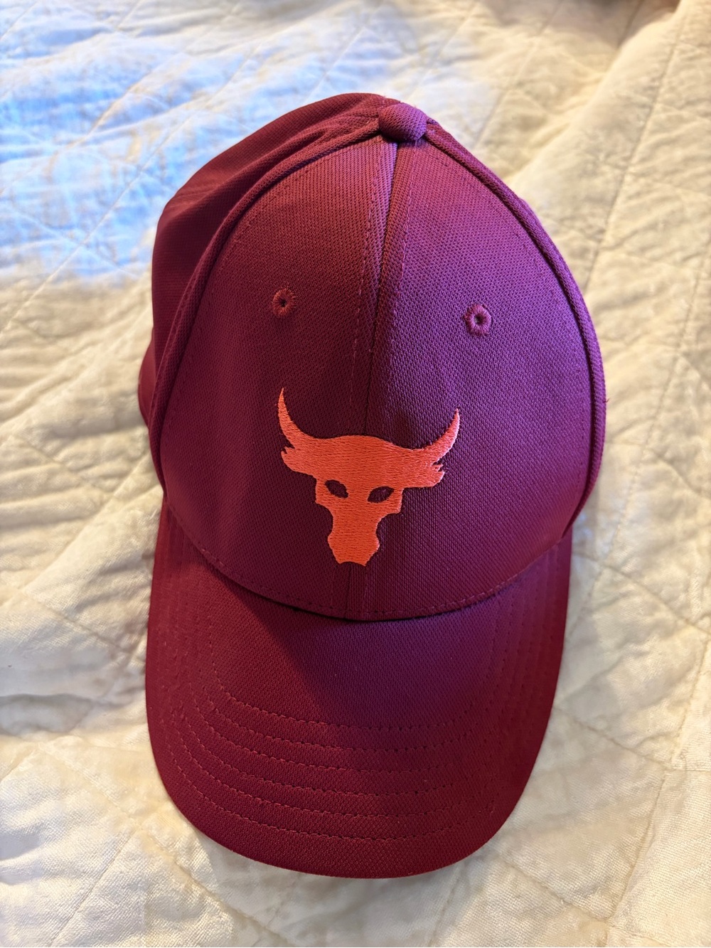 Under Armour Women’s ponytail Baseball Cap with Bull Logo